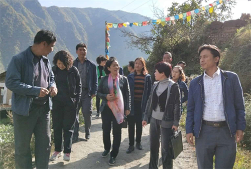 微信图片_20171030171207_副本.jpg 微信图片_20171030171207_副本.jpg